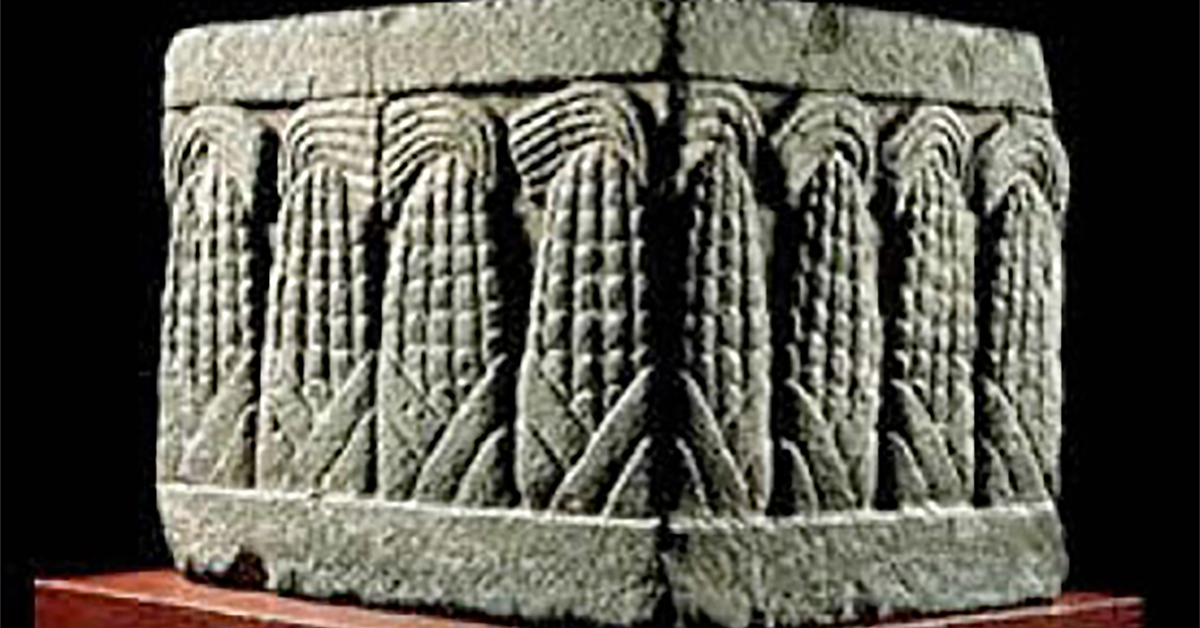Image of stone altar with basrelief maize carvings to illustrate article